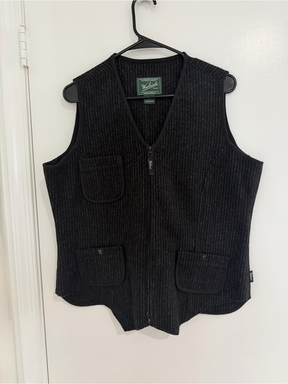 Vintage Woolrich Black Pinstripe Zip Front Utility Outdoors Vest Womens Size L